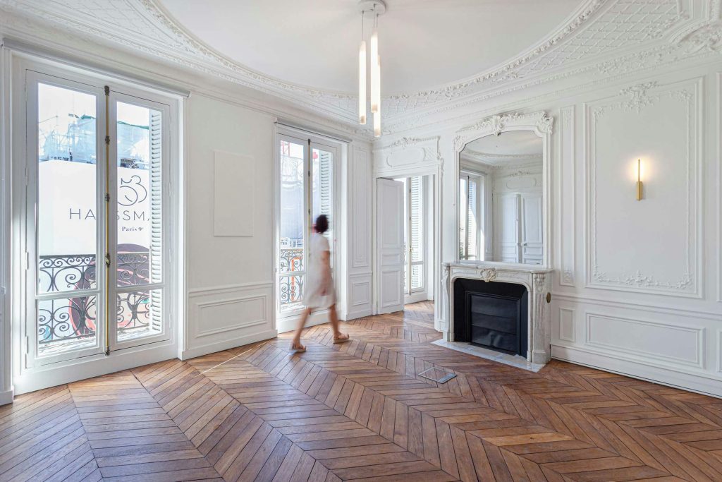 découvrez nos conseils pratiques pour réussir votre rénovation intérieure et transformer votre maison avec style et efficacité.